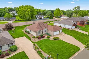 6862 Red Deer Cir NW, Canton, OH 44708 - Photo 6