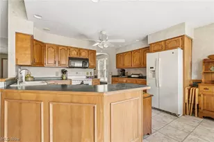 6862 Red Deer Cir NW, Canton, OH 44708 - Photo 16