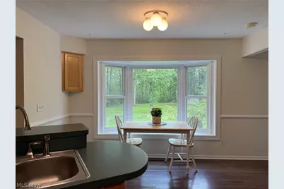 9109 Lake in The Woods Trail, Chagrin Falls, OH 44023 - Photo 10