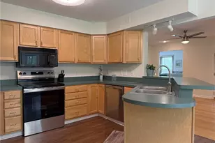 9109 Lake in the Woods Trail, Chagrin Falls, OH 44023 - Photo 8