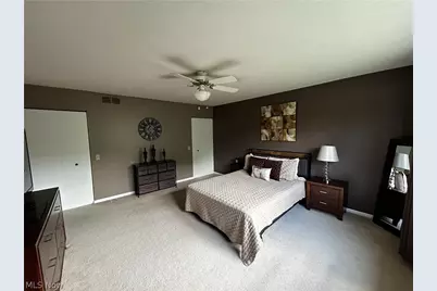9605 E Idlewood Drive, Twinsburg, OH 44087 - Photo 16