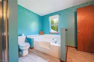 6401 E Moreland Rd, Fredericksburg, OH 44627 - Photo 26