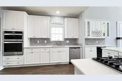 961 Outrigger Cove, Painesville Twp, OH 44077 - Photo 8
