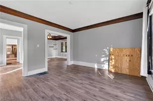 973 W Exchange St, Akron, OH 44302 - Photo 8