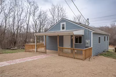318 Elmport Avenue NE, Canton, OH 44704 - Photo 1