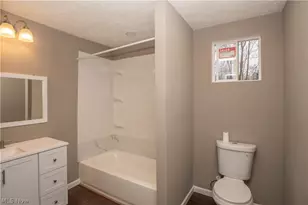 318 Elmport Ave NE, Canton, OH 44704 - Photo 12