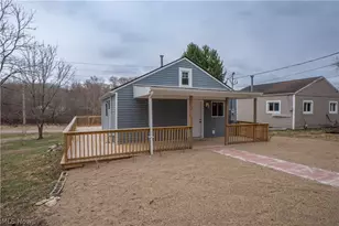 318 Elmport Ave NE, Canton, OH 44704 - Photo 2