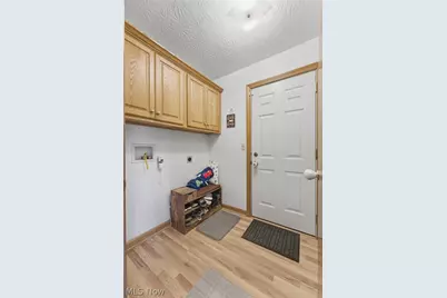 7987 Lisbon St E, East Canton, OH 44730 - Photo 16