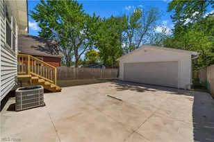 1141 Winston Rd, South Euclid, OH 44121 - Photo 34