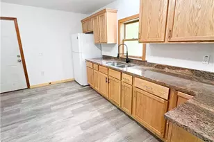 81 S Pleasant St, Oberlin, OH 44074 - Photo 6