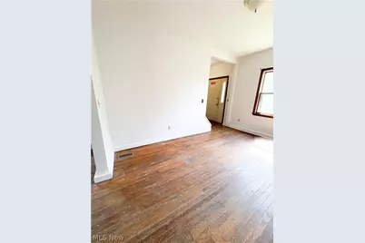81 S Pleasant Street, Oberlin, OH 44074 - Photo 12