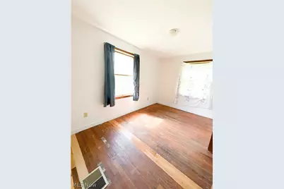 81 S Pleasant Street, Oberlin, OH 44074 - Photo 22