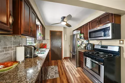 14902 James Avenue, Maple Heights, OH 44137 - Photo 12