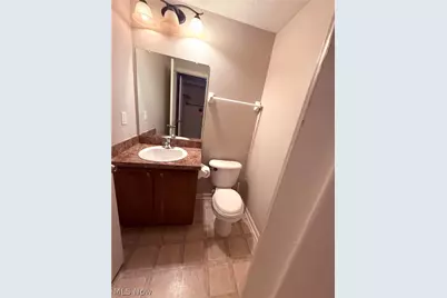 952 Hartford Village Boulevard, Columbus, OH 43228 - Photo 18