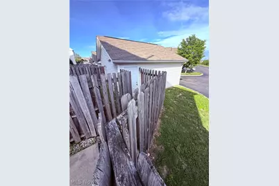 952 Hartford Village Boulevard, Columbus, OH 43228 - Photo 24