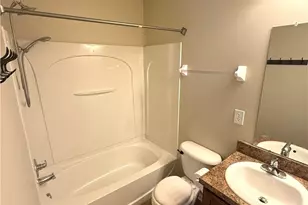 952 Hartford Village Blvd, Columbus, OH 43228 - Photo 12