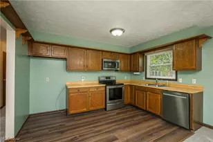 1425 Galaxy Dr, Mogadore, OH 44260 - Photo 14