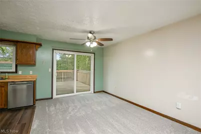 1425 Galaxy Drive, Mogadore, OH 44260 - Photo 18