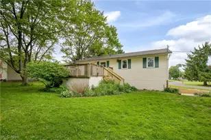 1425 Galaxy Dr, Mogadore, OH 44260 - Photo 4