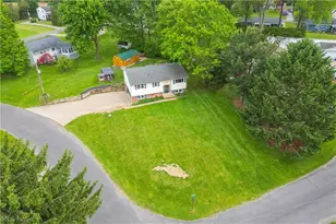 1425 Galaxy Dr, Mogadore, OH 44260 - Photo 6
