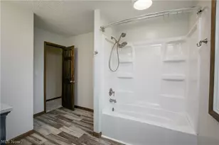 1425 Galaxy Dr, Mogadore, OH 44260 - Photo 24