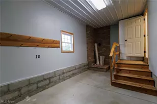 8582 Dundee Wilmot Rd, Dundee, OH 44624 - Photo 20