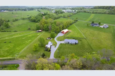 8582 Dundee Wilmot Road, Dundee, OH 44624 - Photo 36