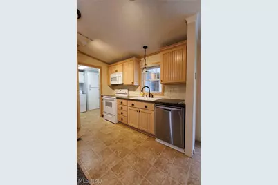 8582 Dundee Wilmot Road, Dundee, OH 44624 - Photo 8