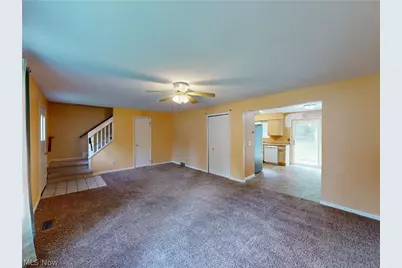 744 Arline Avenue, Eastlake, OH 44095 - Photo 2