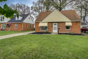 4706 W 158th St, Loveland, OH 44135 - Photo 2