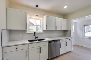 2406 Tampa Ave, Loveland, OH 44109 - Photo 4