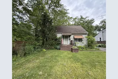 1564 Adelaide Avenue SE, Warren, OH 44484 - Photo 2