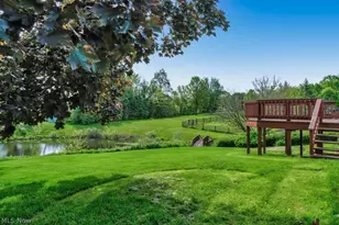 73 Lakecrest Blvd, Hinckley, OH 44233 - Photo 4
