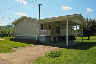113 Main St, Rayland, OH 43943 - Photo 4