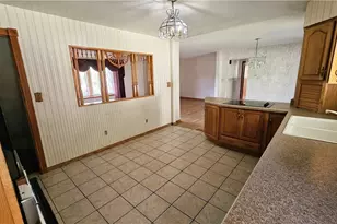 113 Main St, Rayland, OH 43943 - Photo 12