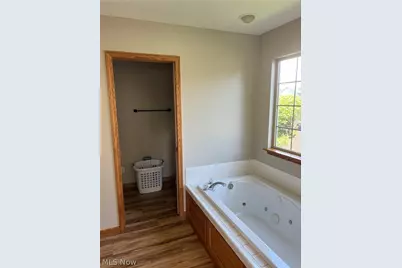 611 Pond View Circle NW, Strasburg, OH 44680 - Photo 10