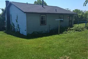 132 W Highland Ave, Barnesville, OH 43713 - Photo 4