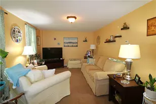62 S Huron St, Milan, OH 44846 - Photo 6