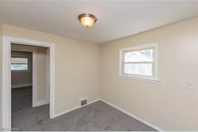 4004 E 41st Street, Newburgh Heights, OH 44105 - Photo 38