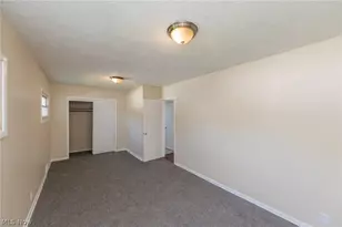 4004 E 41st St, Newburgh Heights, OH 44105 - Photo 24
