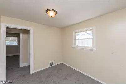4004 E 41st Street, Newburgh Heights, OH 44105 - Photo 34
