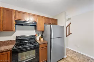 342 Angela Ln, Avon Lake, OH 44012 - Photo 6