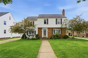 215 Harter Ave NW, Canton, OH 44708 - Photo 2