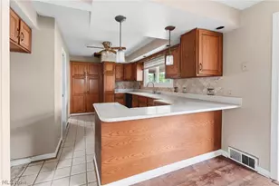 215 Harter Ave NW, Canton, OH 44708 - Photo 12