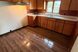244 W Summit St, Alliance, OH 44601 - Photo 6