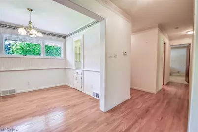 8905 Spring Valley Drive, Mentor, OH 44060 - Photo 12