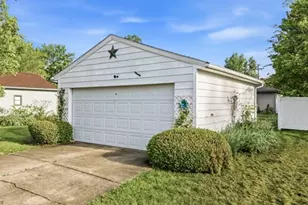 1172 Westwood Dr NW, Warren, OH 44485 - Photo 4