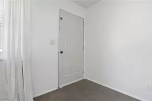 2967 Stockton Ave, Akron, OH 44314 - Photo 4