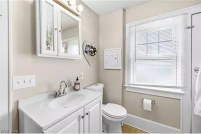 818 Allison Avenue, Lorain, OH 44052 - Photo 22
