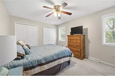 1208 Cedarwood Drive, Mineral Ridge, OH 44440 - Photo 18